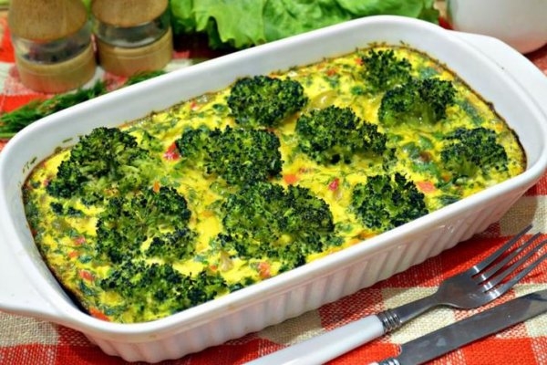 Запеканка из яиц с брокколи Запеканка из яиц с брокколи