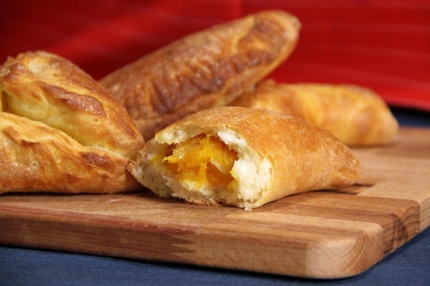 Несладкие пирожки с тыквой в духовке - Плечинде