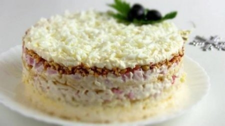 Нежный салат , который никого не оставит равнодушным !