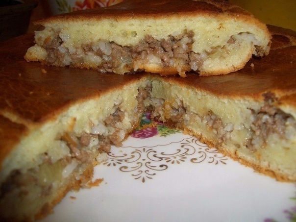 Пирог "Сдобри" с рисом и фаршем Пирог "Сдобри" с рисом и фаршем