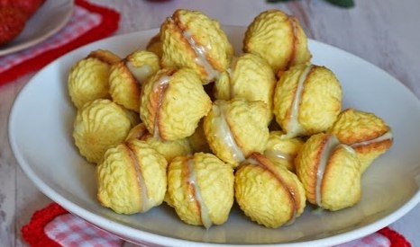 КУКУРУЗНОЕ ПЕЧЕНЬЕ С МЯТНЫМ ГАНАШЕМ