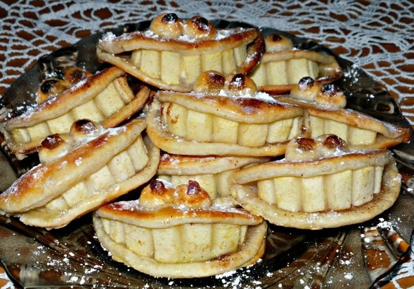 Вкусное творожное песочное печенье с яблоками и корицей."Улыбочка"