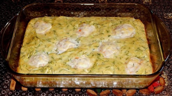 Запеканка из кабачков с мясными фрикадельками Запеканка из кабачков с мясными фрикадельками