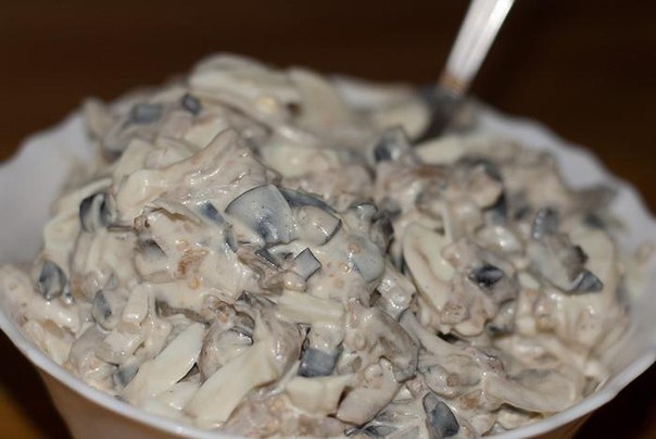 Салатик из баклажанов. Обязательно попробуйте!)