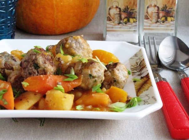 Рагу с мясными шариками