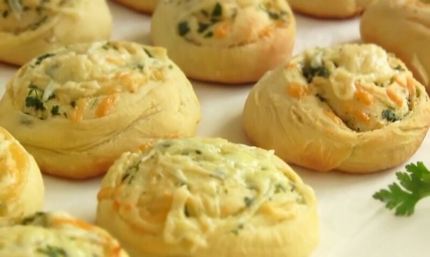 Булочки с сыром из дрожжевого теста в духовке
