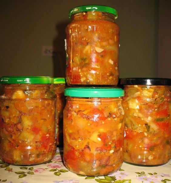 Салат из кабачков и фасоли