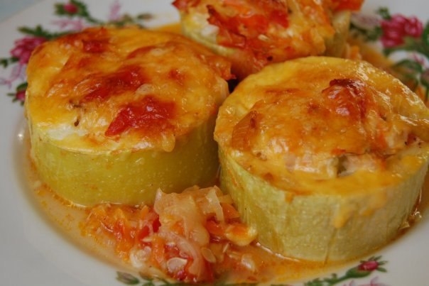 ФАРШИРОВАННЫЕ КАБАЧКИ. Рецепт Юлии Кондаковой.