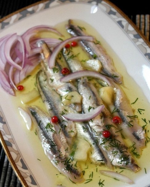 Маринованная Килька