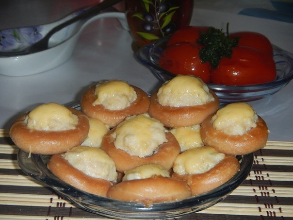 Бублики с фаршем в духовке или фаршированные сушки — простой рецепт закуски