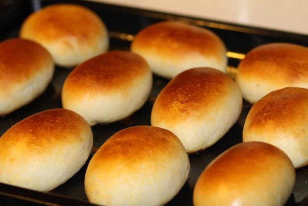 ПЫШНЫЕ СЛАДКИЕ ПЕЧЕНЫЕ ПИРОЖКИ С ТВОРОГОМ