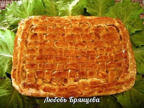СЛОЕНЫЙ ПИРОГ С КУРИЦЕЙ И ГРИБАМИ
