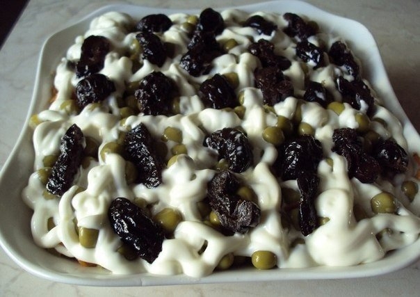 ТОР - 10 Рецептов приготовления прекрасных и праздничных салатов ТОР - 10 Рецептов приготовления прекрасных и праздничных салатов