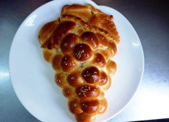 ПИРОГ « КИСТЬ ВИНОГРАДА » ПИРОГ « КИСТЬ ВИНОГРАДА »