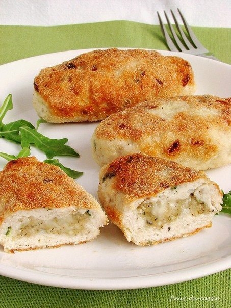 Куриные котлеты со сливочно-ореховой начинкой