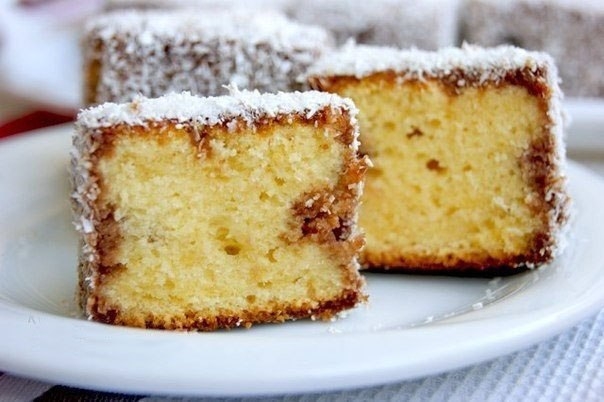 Нежное, мягкое, тающее во рту вкусное пирожное!