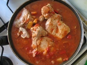 Мясо с подливой