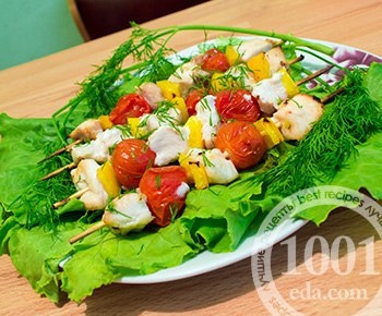 Шашлык из куриного филе с овощами Шашлык из куриного филе с овощами
