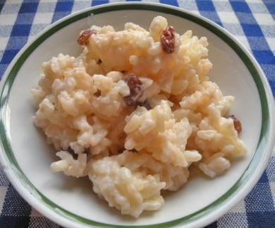 На завтрак сегодня РИСОВАЯ МОЛОЧНАЯ КАША С ЯБЛОКОМ И ИЗЮМОМ В МУЛЬТИВАРКЕ!