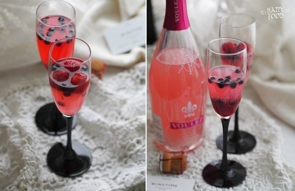Ягодный коктейль на игристом ликере