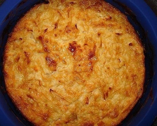 Творожная запеканка с яблоком и морковкой. Творожная запеканка с яблоком и морковкой.