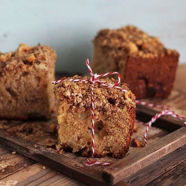 Пряный яблочный пирог с песочной крошкой по рецепту из журнала Джейми Оливера