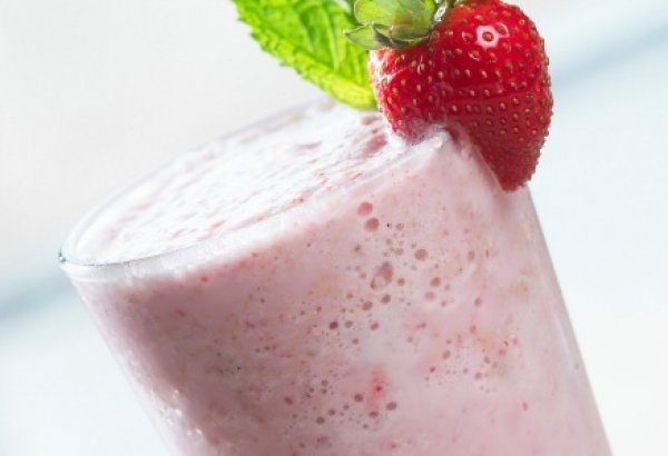 Коктейль из клубники и кефира Коктейль из клубники и кефира