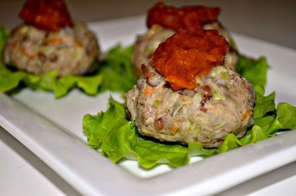 Паровые тефтели с гречкой и кабачком Паровые тефтели с гречкой и кабачком