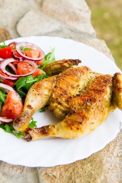 Цыплята на гриле с чесноком и тимьяном