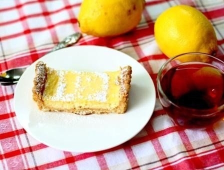Лимонный тарт в ванильно-миндальной оболочке