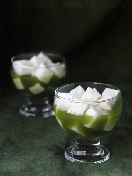 Йогуртовое желе в чайном сиропе