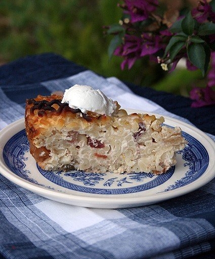 Запеканка из спагетти, творога и яблок Запеканка из спагетти, творога и яблок