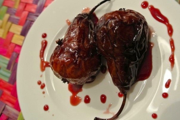 Груши в красном вине "Бароло" Груши в красном вине "Бароло"