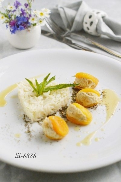 Курага, фаршированная курицей с карри и манго Курага, фаршированная курицей с карри и манго