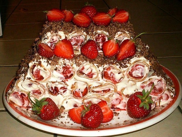 2. Размягченное масло взбиваем в течение нескольких минут,