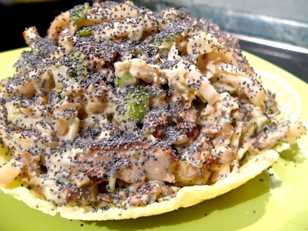 САЛАТ "СЕМЕЙСТВО В АУТЕ"