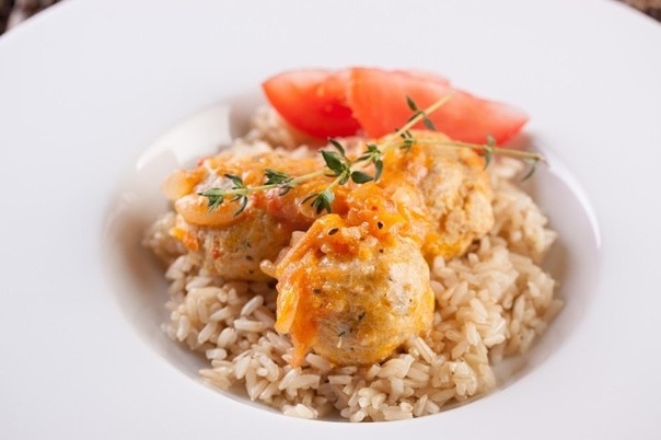 Куриные тефтели с капустой Куриные тефтели с капустой