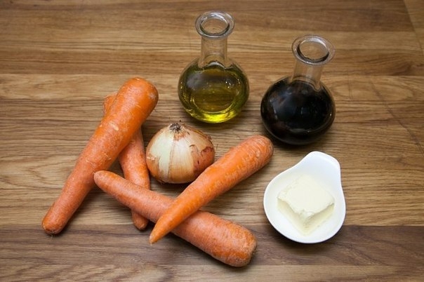 Ароматный морковный суп-пюре