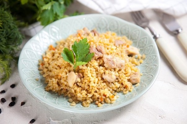 Плов из булгура с курицей