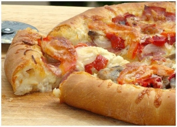 "Пицца на белом соусе"