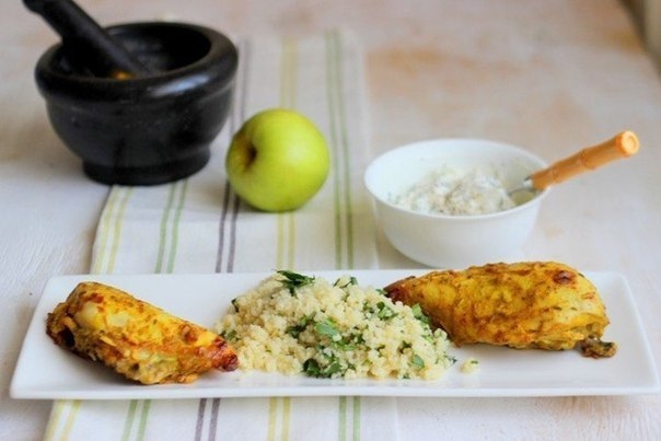 Куриные грудки с йогуртовым соусом
