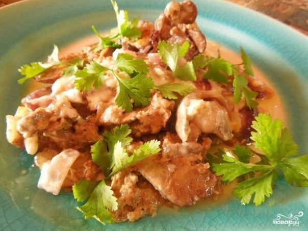 Тушеная куриная печень в мультиварке.
