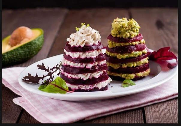 Невероятно новогодние свекольные ёлочки