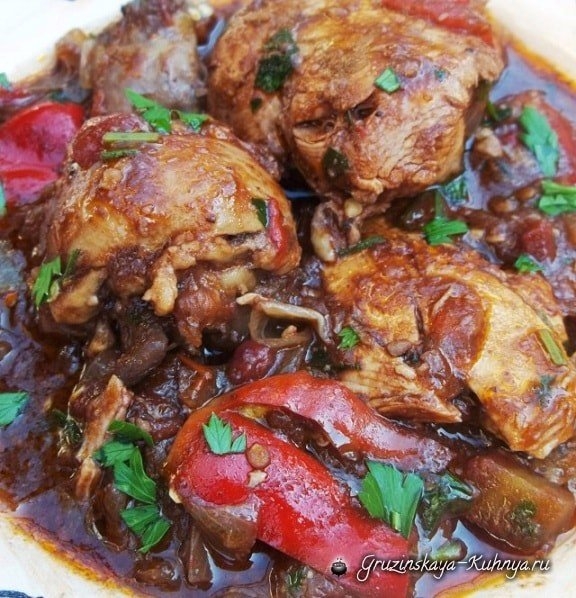 ЧАХОХБИЛИ ИЗ КУРИЦЫ С ГРЕЦКИМИ ОРЕХАМИ ЧАХОХБИЛИ ИЗ КУРИЦЫ С ГРЕЦКИМИ ОРЕХАМИ