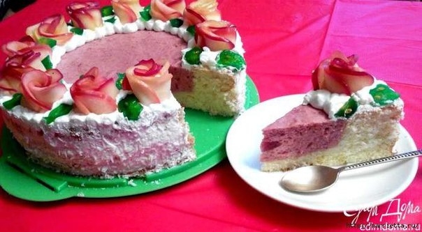 ТОРТ С ЯБЛОЧНО-МАЛИНОВЫМ СУФЛЕ И С РОЗОЧКАМИ ИЗ ЯБЛОК