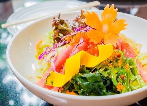 Чем заправить салат? 5 идей!