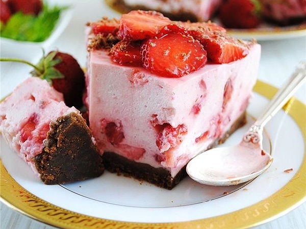 КЛУБНИЧНЫЙ ТОРТ-МУСС КО ДНЮ СВ. ВАЛЕНТИНА