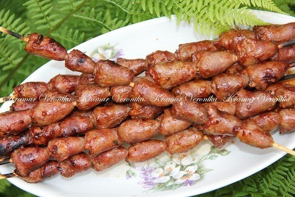 Шашлык из куриных сердечек в томатном маринаде