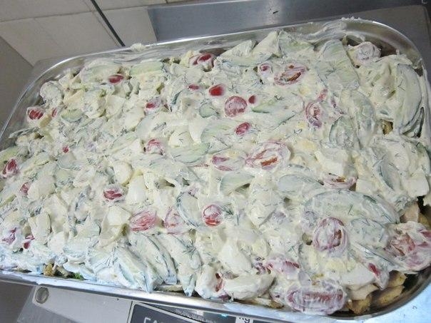 Слоёный салат Цезарь