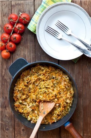 Тушёная капуста. Тушёная капуста.